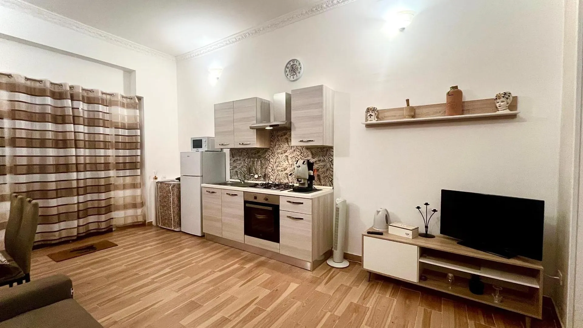 Monteleone Centro Apartment Palermo