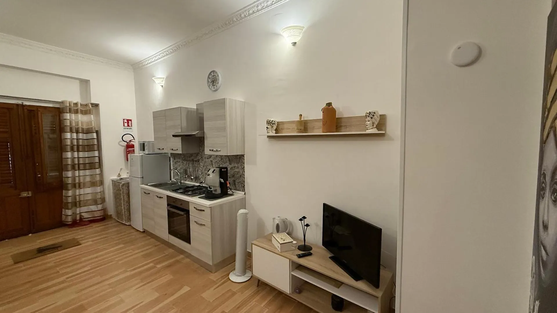 Monteleone Centro Apartment Palermo